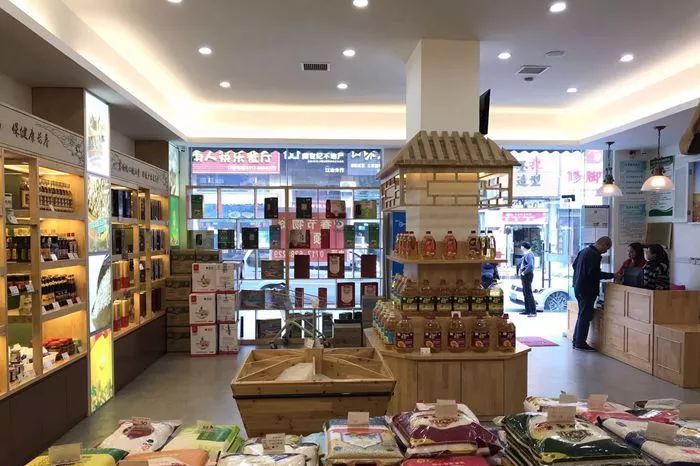 將放心糧油店開到家門口，能否打通放心糧油消費的最后一公里？